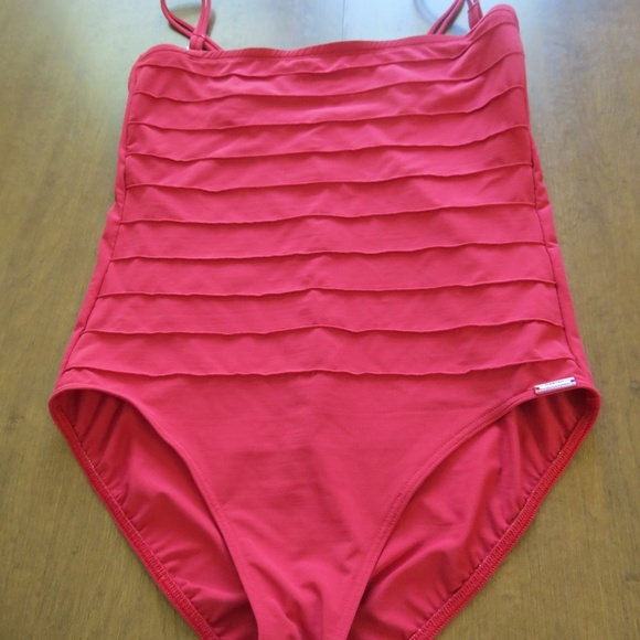 MARYAN MEHLHORN RED RUFFLED ONE-PIECE SWIMSUIT 12 - Picture 1 of 8